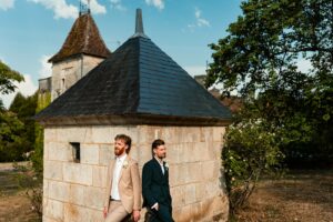 wedding couple pictures at chateau de maumont - photos de couple mariage au Château de Maumont