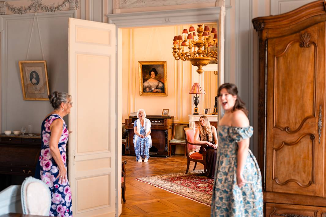 Jewish wedding preparation at Château de Bonnemare.