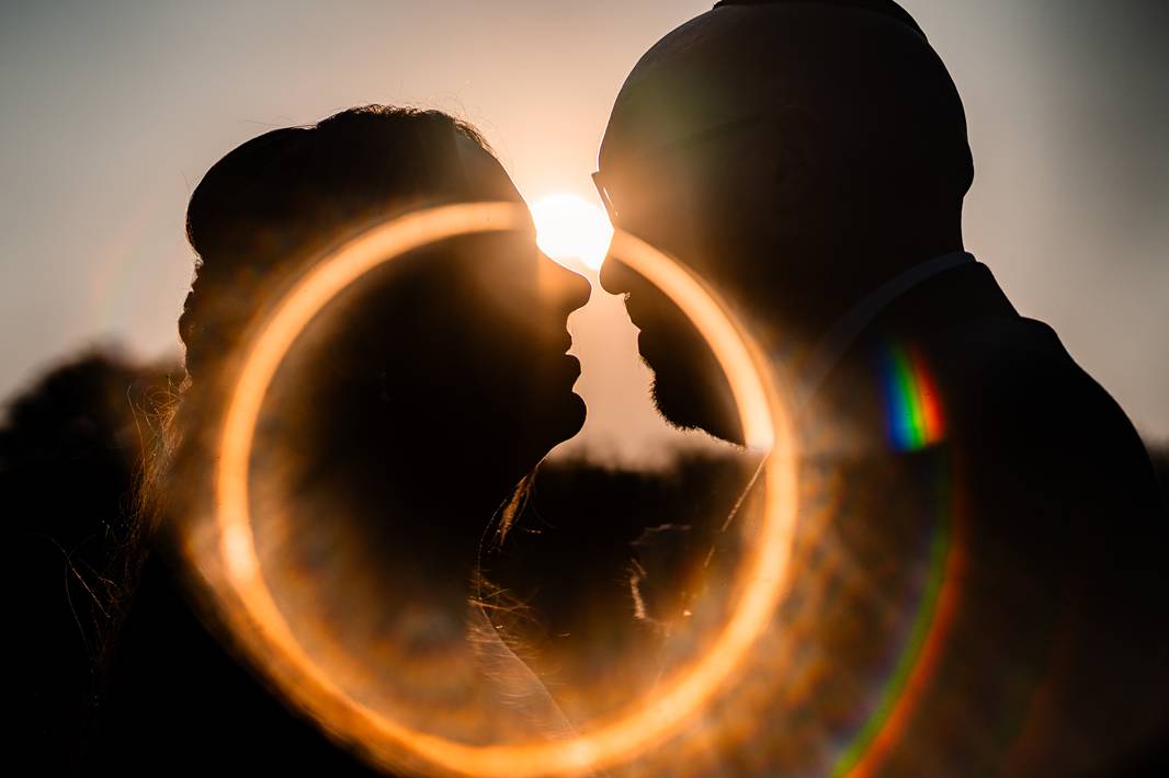 Jewish wedding couple pictures at sunset at Château de Bonnemare.