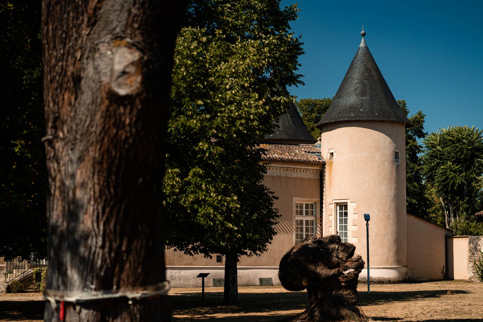 Mariage civil au Château Lescombes à Eysines